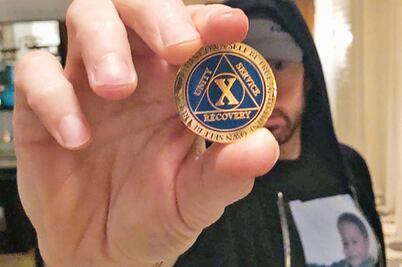Eminem celebra 10 años sobrio