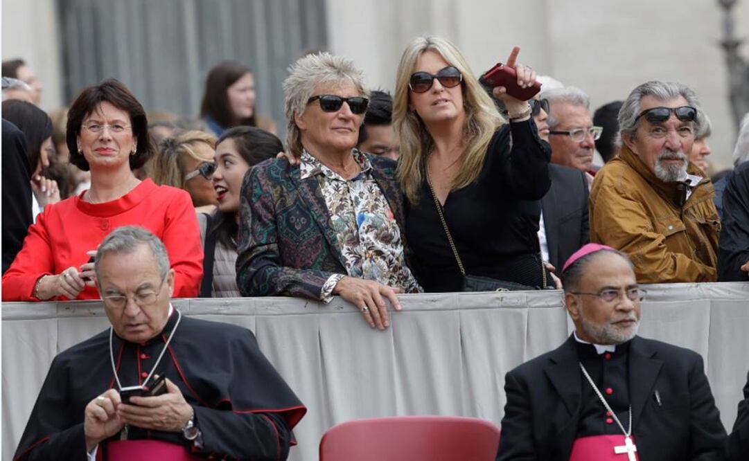 Rod Stewart fue acompañado por su esposa, Penny Lancaster Foto:AP