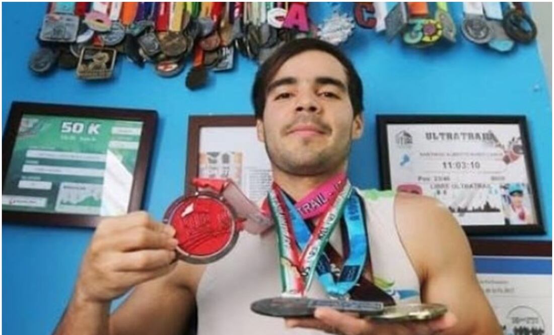 Thiago Rubio, atleta yucateco es quien correrá la distancia entre la estatua de dios Chaac y Poseidón. Foto: Especial