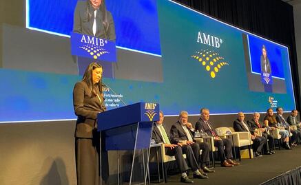 Banxico impulsa servicios financieros accesibles; pide a comunidad bursátil mejorar servicios