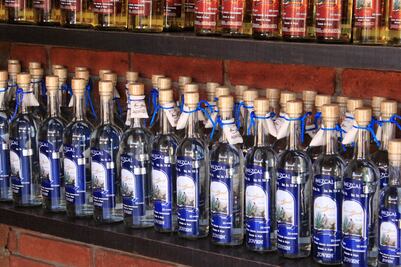Gana Oaxaca suspensión de denominación de origen mezcal para Aguascalientes