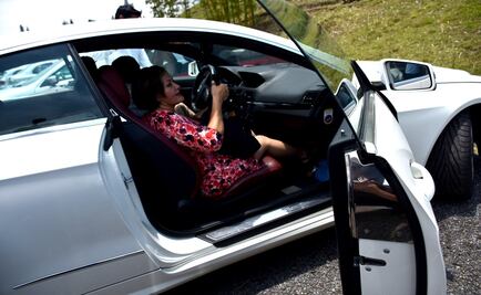 Eva Cadena niega ser dueña de Mercedes Benz 