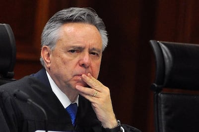 Medina Mora se ausenta de sesión ordinaria del Pleno de la SCJN