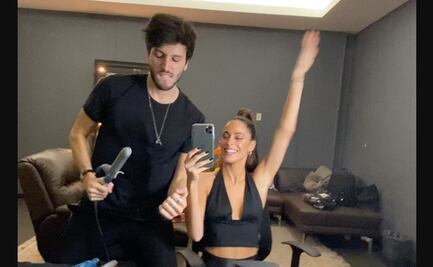 Tini Stoessel se besa y apapacha con Sebastián Yatra en el Pepsi Center