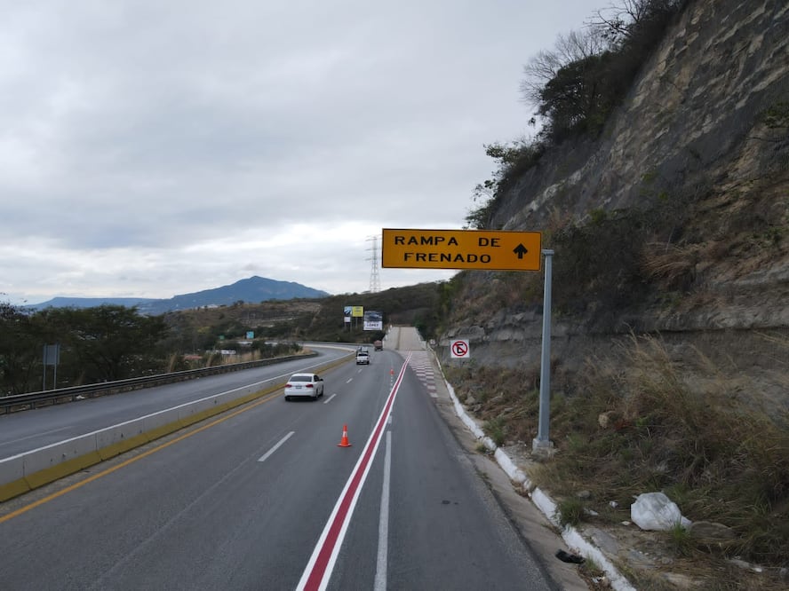 Las carreteras federales eliminan la cuota por uso de rampas de frenado.