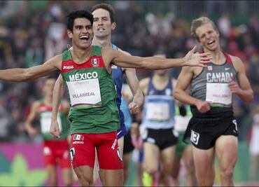 En dramático final, José Villarreal consigue el oro en la final de 1500 metros