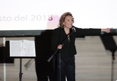 Los reglazos de la maestra Gordillo