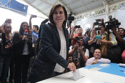 Guatemala: Torres asume derrota y felicita a Morales