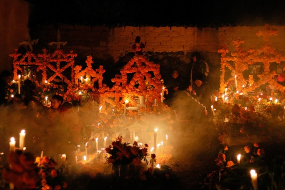 En Michoacán se vive la Noche de Animas de una manera especial. Foto: Sectur Michoacan