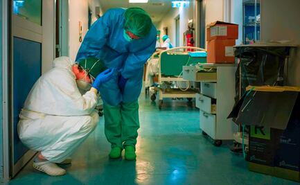 Ante aumento en hospitalizaciones, personal médico de CDMX está agotado: Salud