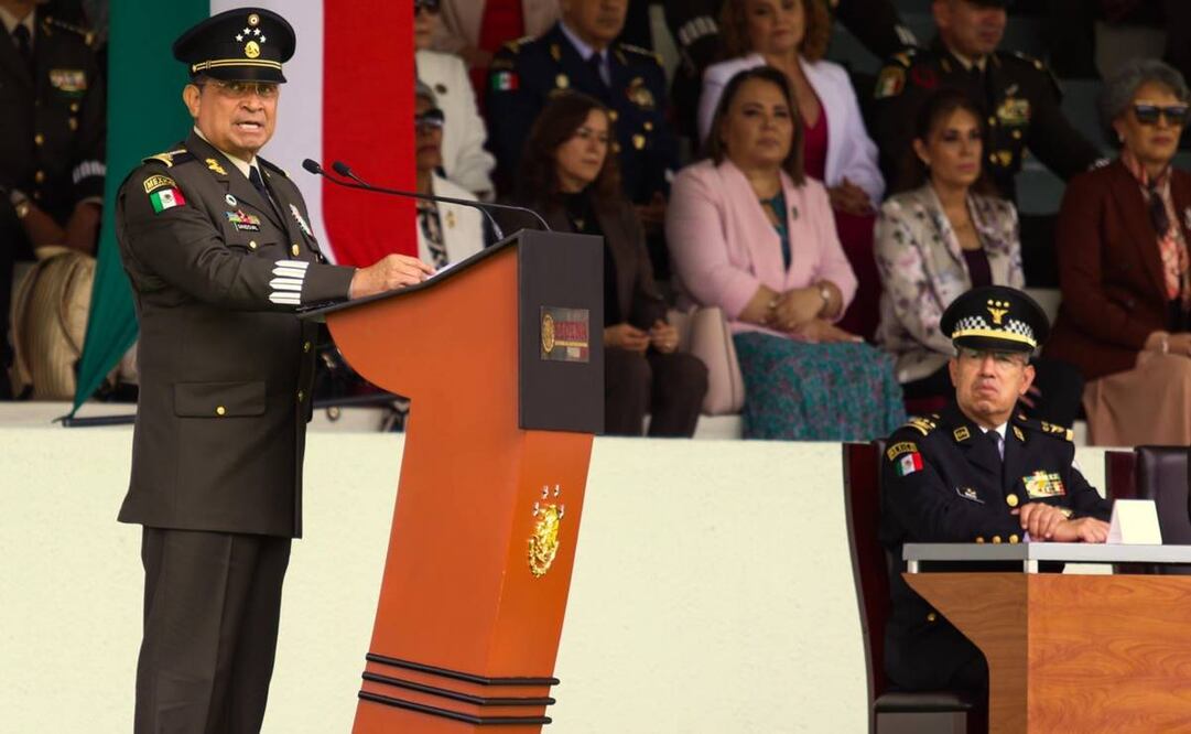 En el Día del Estado Mayor, el secretario de la Defensa agradeció al Legislativo la confianza depositada en las Fuerzas Armadas. Foto: VICTORIA VALTIERRA/CUARTOSCURO.COM