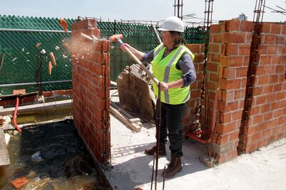 Demuelen piso ilegal en obra de Miguel Hidalgo