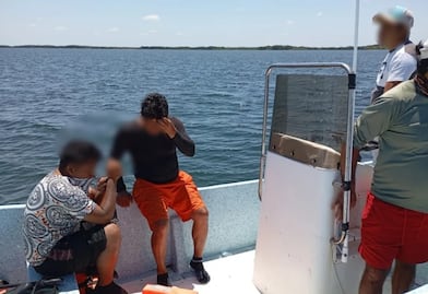 Rescatan a buzos en Yucatán; fueron abandonados en altamar por lanchas de pesca ilegales