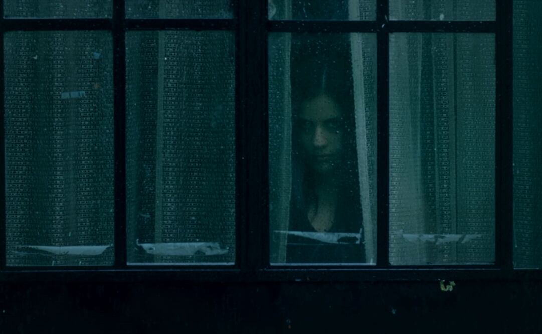 The film was directed by Chava Cartas, an accomplished film director from Guadalajara, with an original score by Mexican pop star Ximena Sariñana - Photo: Taken from the official trailer for "Inquilinos"