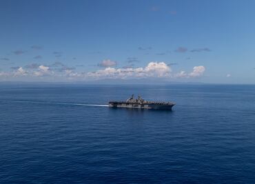 Buque de guerra de EU llega a Trinidad y Tobago; Trump intensifica presión a Maduro