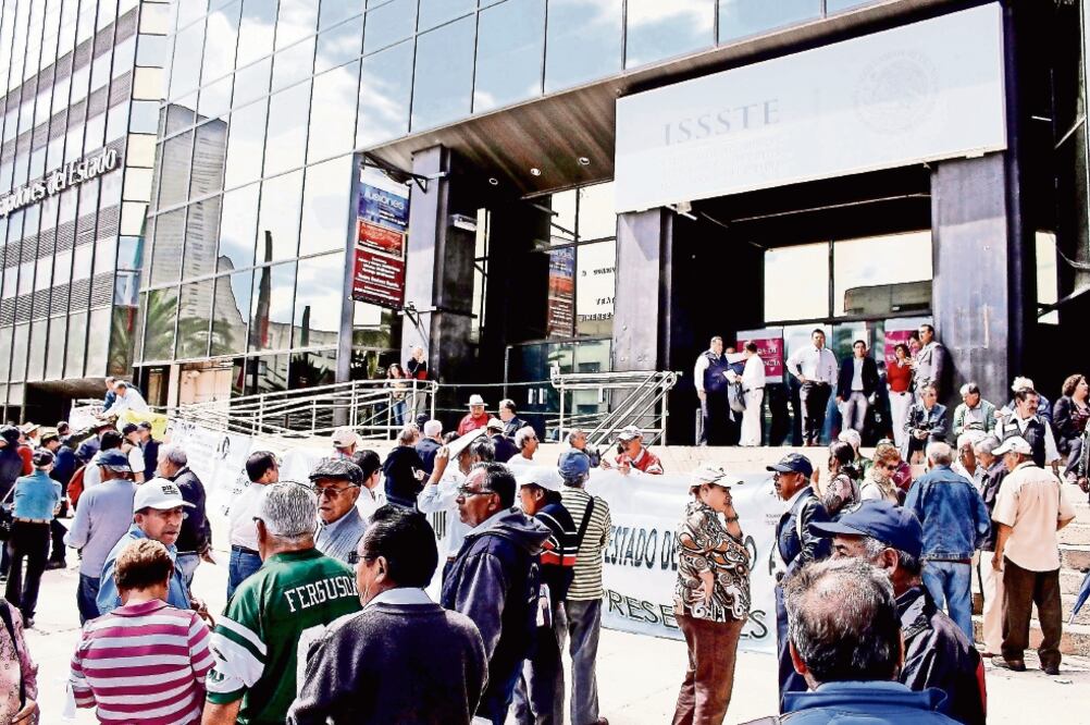 Según el análisis de la calificadora Fitch Ratings, Pensionissste fue el penúltimo sitio en cinco años entre las 11 Afore (ARCHIVO EL UNIVERSAL)