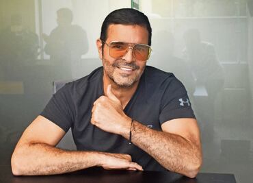 Pablo Montero vuelve a quedar mal y falta al estreno de "Perfume de Gardenias"