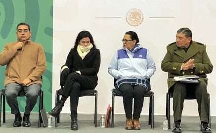 FOTOS AMLO y gabinete sufren del frío durante mañanera en Puebla