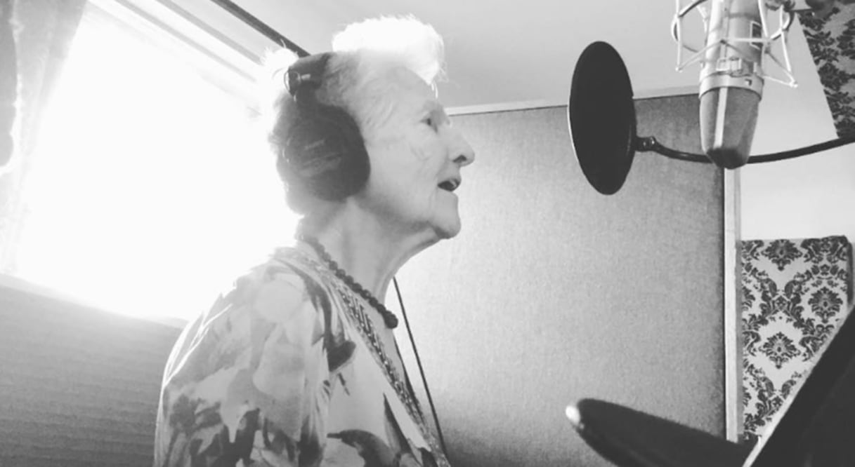 Angela Álvarez, nominada a Nueva Mejor Artista.Foto: Vía Instagram angelaalvarez1927