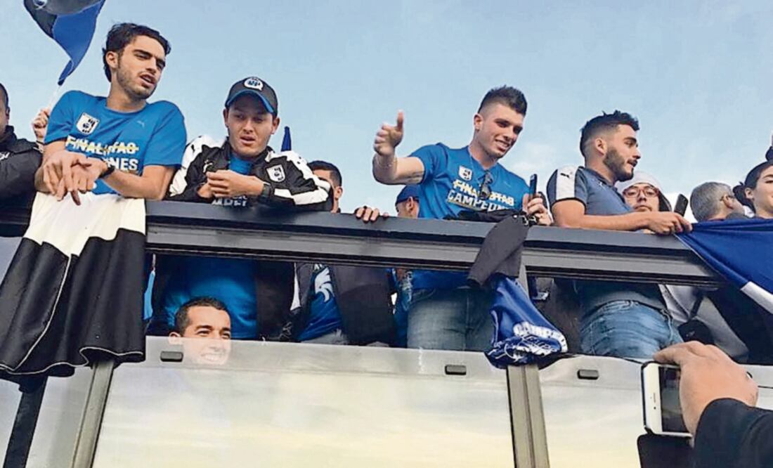 Tiago fue el más aclamado por la afición queretana en el recorrido (GERMÁN MENESES. NOTIMEX)