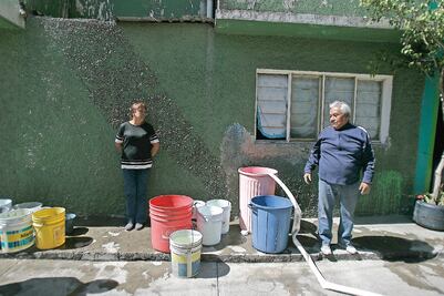 Llega agua a Iztacalco dos minutos al día, denuncian