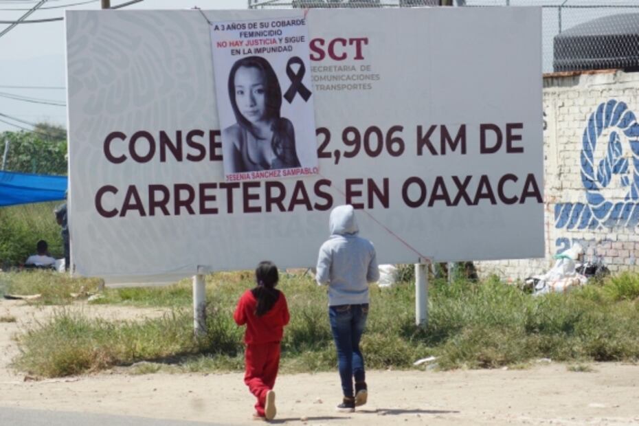 Organizaciones mantienen bloqueos carreteros en al menos siete puntos de Oaxaca