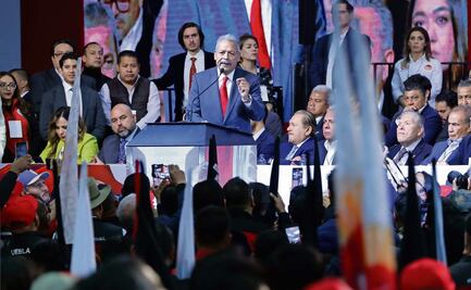 Con cargada y matracas, la CTM renueva su dirigencia