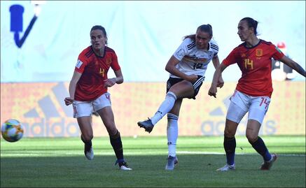 Alemania vence a España y se acerca a los octavos