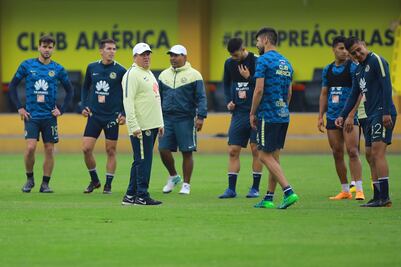 América con plantel casi completo para enfrentar a Santos