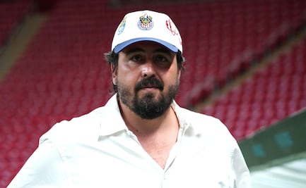 Amaury Vergara asiste a juego de los Astros de Jalisco; afición de Chivas lo tunde en redes