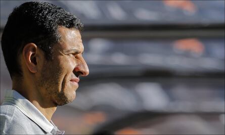 ‘Jimmy’ Lozano, observa a los jugadores que Siboldi no quiere prestar