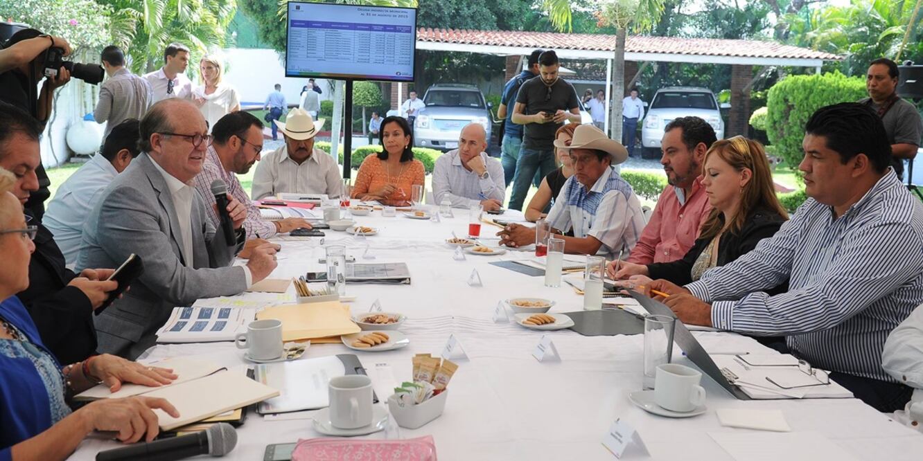 El gobernador Graco Ramírez se reunió con alcaldes electos de los altos de Morelos (Foto: @GobiernoMorelos)