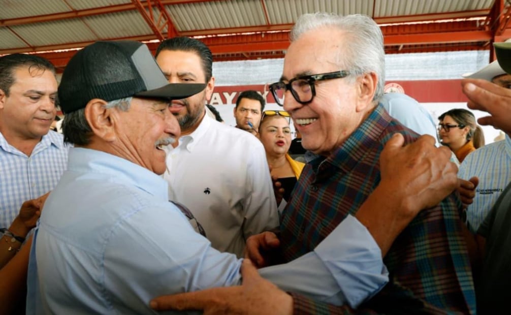 El gobernador Rubén Rocha encabezó el 30 de abril de 2026 en Navolato el inicio del programa de Fertilizantes para el Bienestar, un día después de ser acusado en EU. Foto: Especial