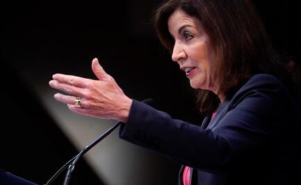 "Día negro": Gobernadora de NY se pronuncia tras fallo contra restricción a la portación de armas en EU