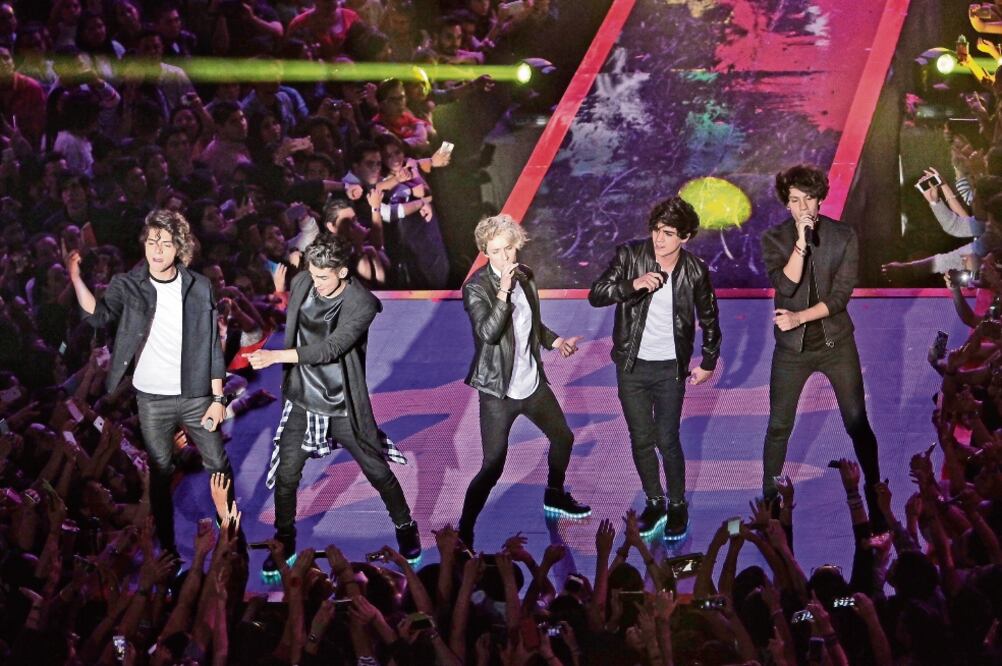 CD9 hizo una aparición sorpresa para cantar “Déjà Vu” (SÁSHENKA GUTIÉRREZ. EFE)