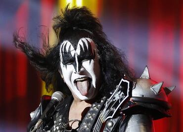 Gene Simmons critica a quejosos por la cuarentena