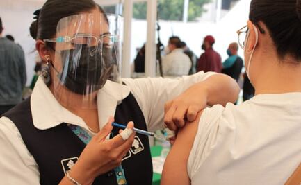 Hoy vacunan contra Covid a adultos de 30 a 39 años en 40 municipios del Edomex