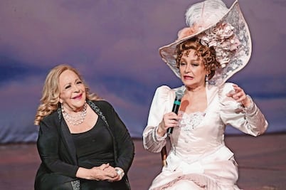 Dos Dollys saludan y recuerdan caídas