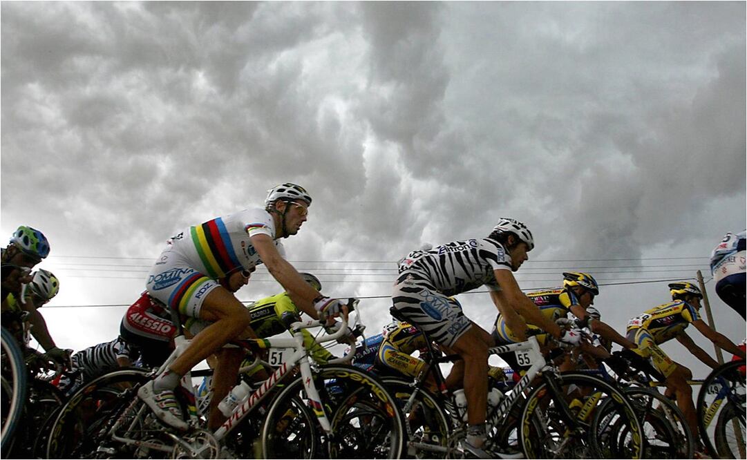 El italiano Cipollini en el tour por Italia / Foto: AFP