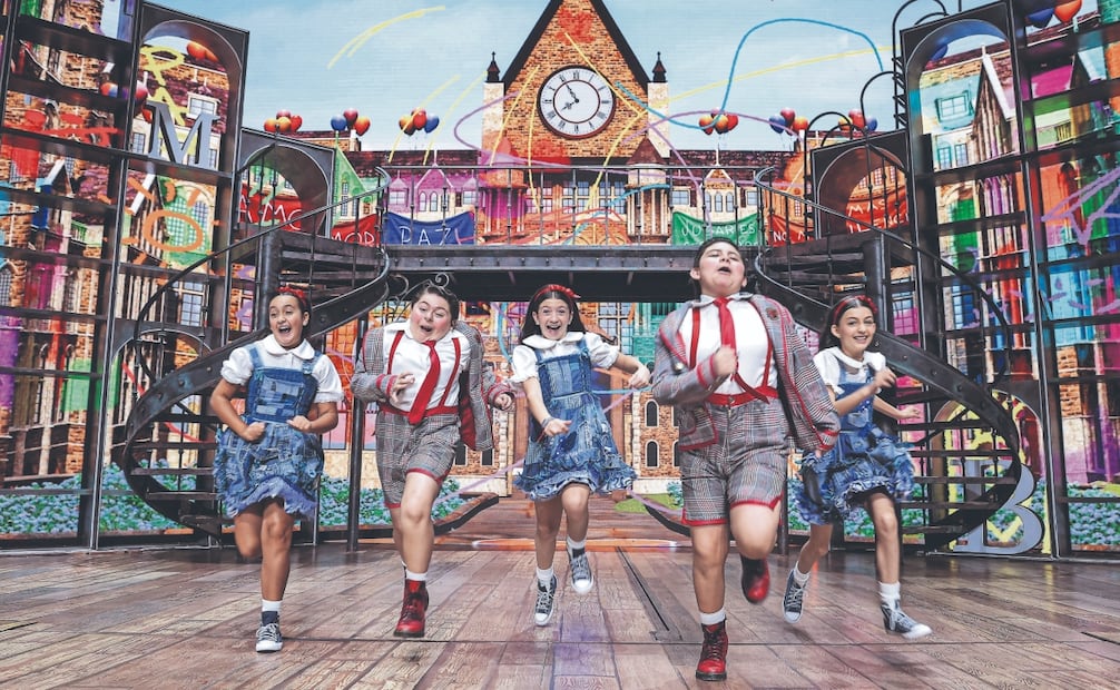 Emilia, Carlos, Elena, Eduardo y Rafaella en el escenario en el que se ganan aplausos. Foto: Gabriel Pano/ EL UNIVERSAL