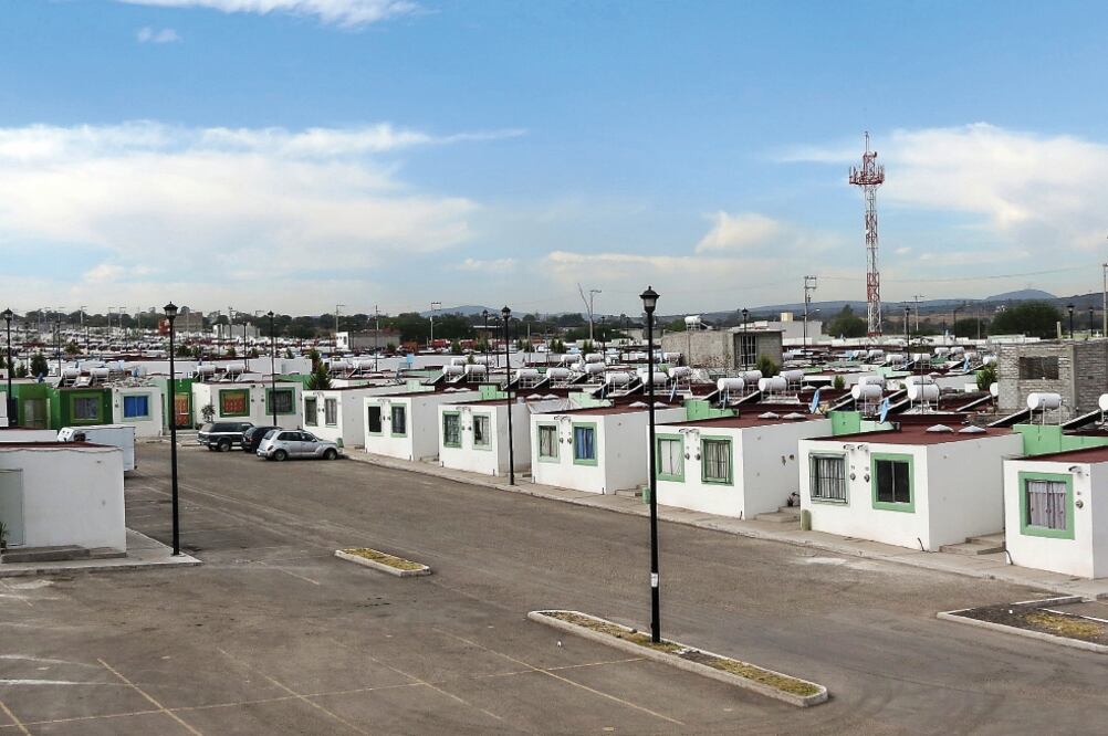 Una mensualidad inicial de 8 mil 836 pesos en 2010 subió a 10 mil 970 pesos en 2015 por estar denominada en salarios mínimos, advierte especialista (ARCHIVO EL UNIVERSAL)