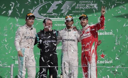 Peña Nieto felicita a Lewis Hamilton