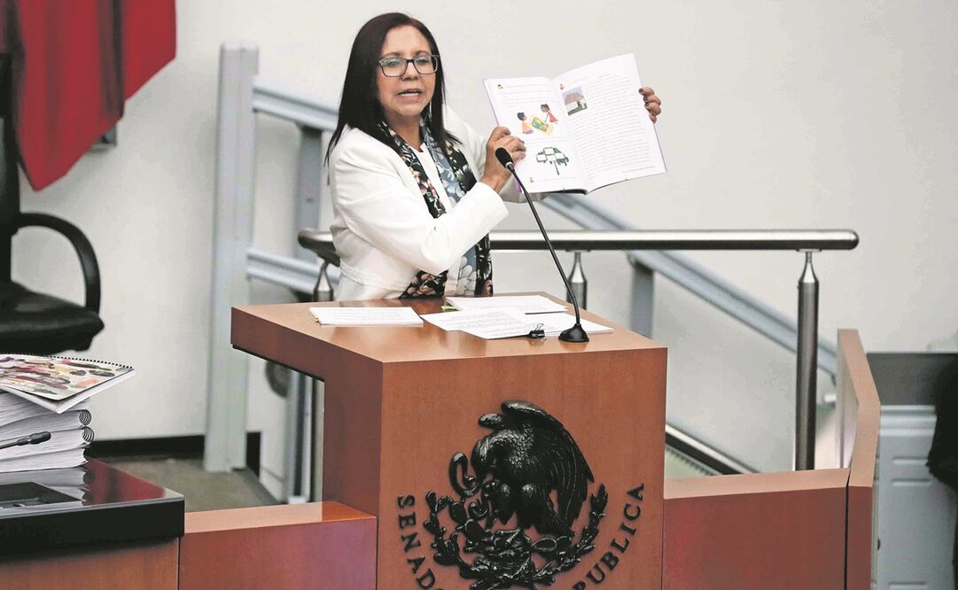 Leticia Ramírez destacó la participación docente en la última sesión del CTE. Foto: Archivo / EL UNIVERSAL