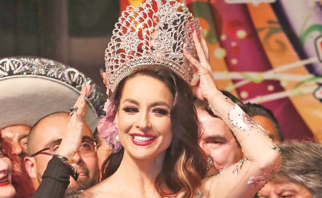 La actriz agradeció la distinción de representar a los músicos. Foto: BERENICE FREGOSO. EL UNIVERSAL