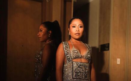 Yalitza Aparicio luce ombliguera y pants sin perder el estilo