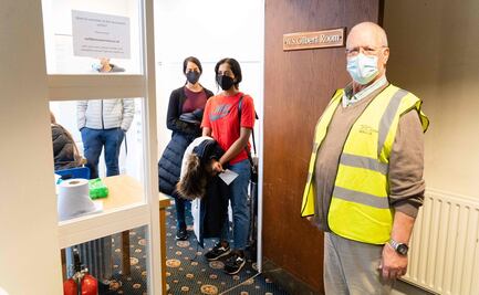 En Inglaterra no se impondrán restricciones adicionales por variante ómicron