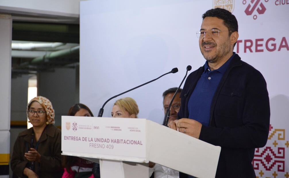 Martí Batres hace entrega de la Unidad Habitacional “Fresno 409” en la alcaldía Cuauhtémoc. Foto: especial
