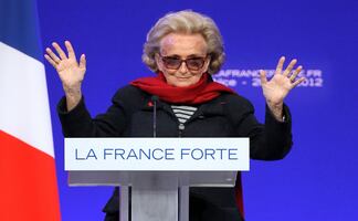 Fallece Bernadette Chirac, exprimera dama de Francia; marcó "el destino de millones de enfermos anónimos, destaca Macron