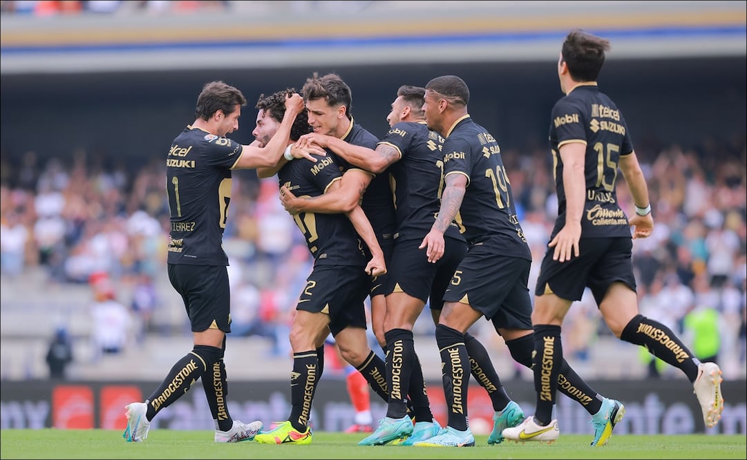 Pumas festeja el triunfo ante San Luis - Foto: Imago7