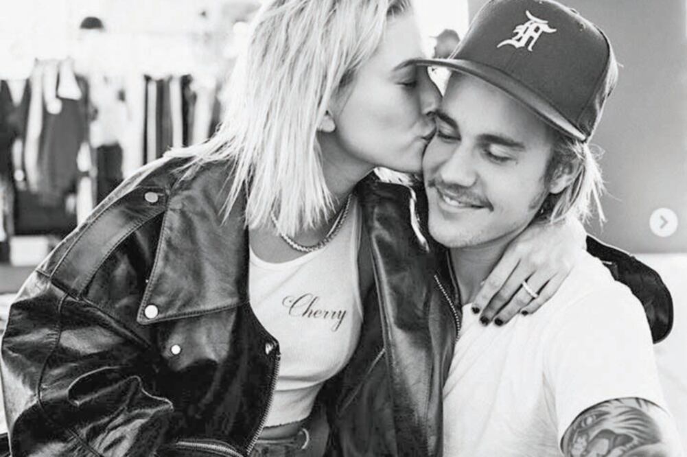 Se comprometieron unas semanas después de iniciar su romance. Foto: INSTAGRAM